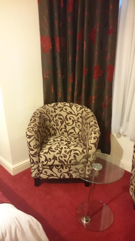 Gateway Express Hotel Newport  Room photo